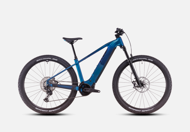 Reaction Hybrid SLX 800