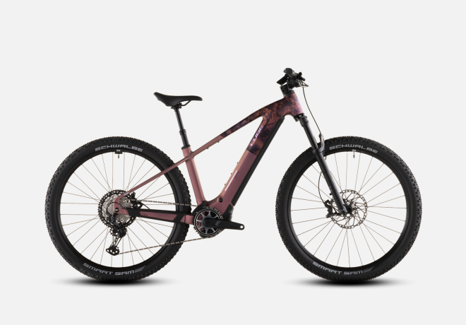 Reaction Hybrid SLX 800
