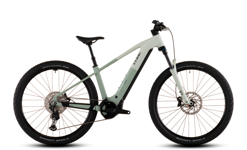 Reaction Hybrid Pro 800 FE